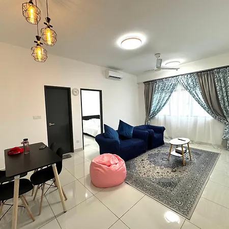 Reenhomestay Edu Sentral Setia Alam Shah Alam Exterior photo