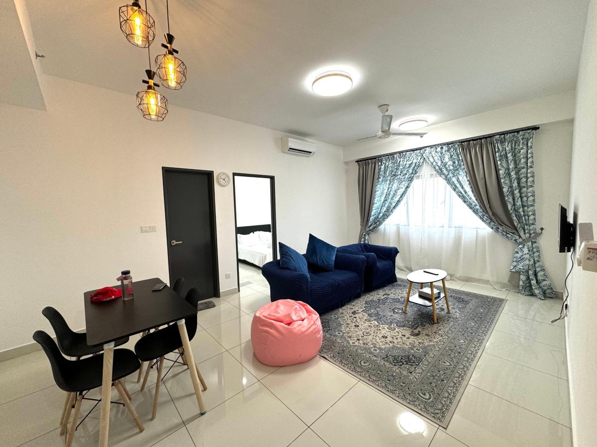 Reenhomestay Edu Sentral Shah Alam Apartment Setia Alam