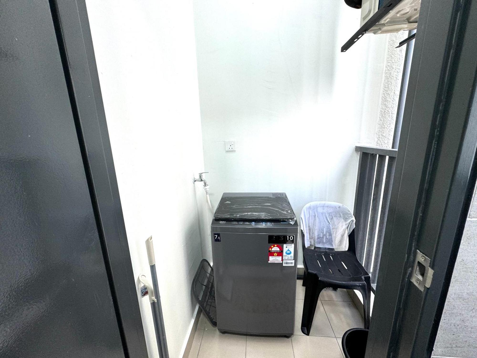 Reenhomestay Edu Sentral Shah Alam Apartment *